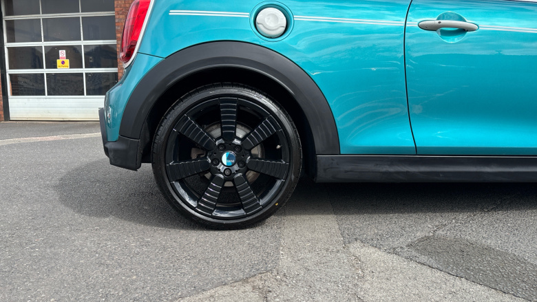 MINI Convertible 2.0 Cooper S Seaside Edition 2dr Auto Petrol Convertible